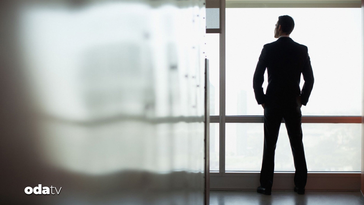 sirketler frene basti kuruluslar azaldi CF2yQiEB