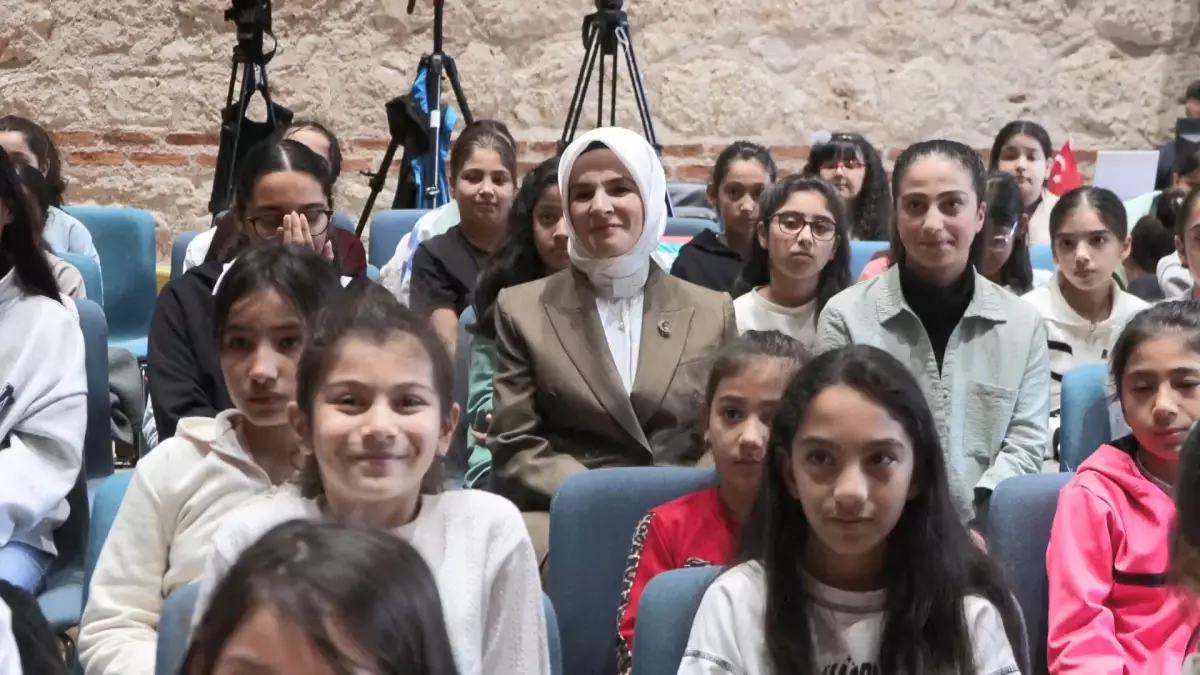 dunya kiz cocuklari gununde egitim vurgusu z6NyMpGv