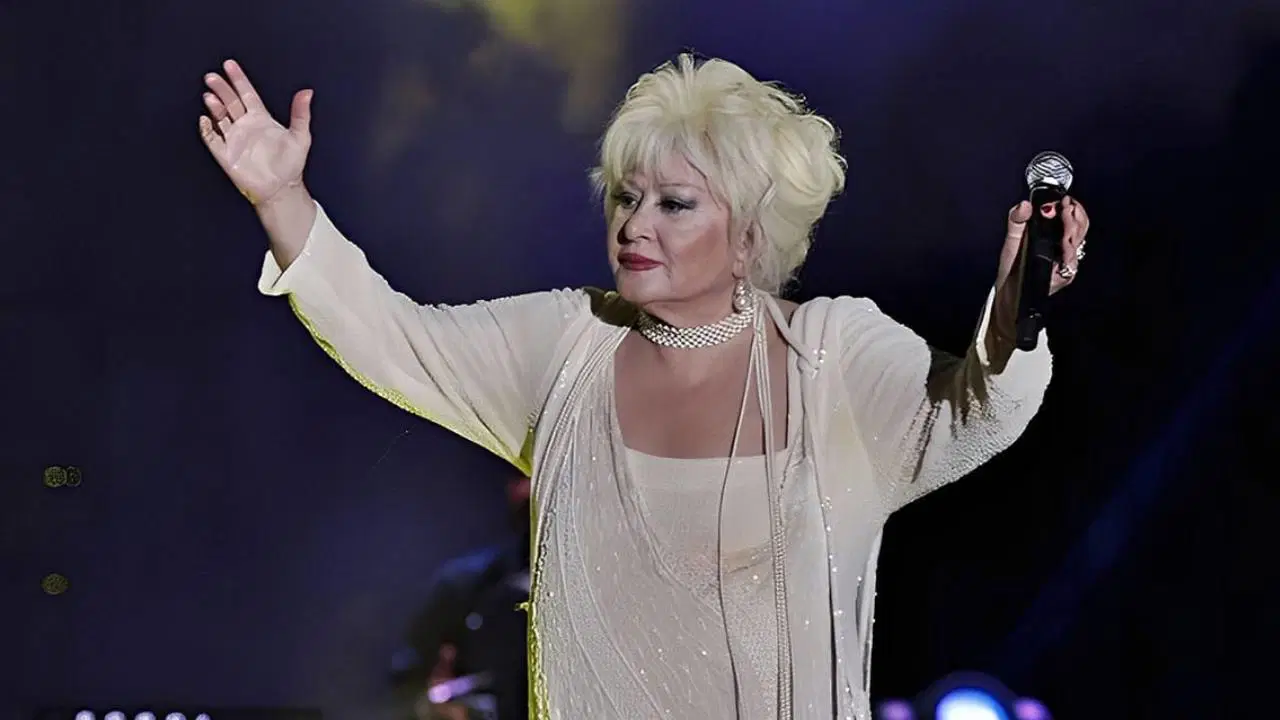 muazzez abacidan kotu haber yogun bakima alindi QNTjXARH.jpg