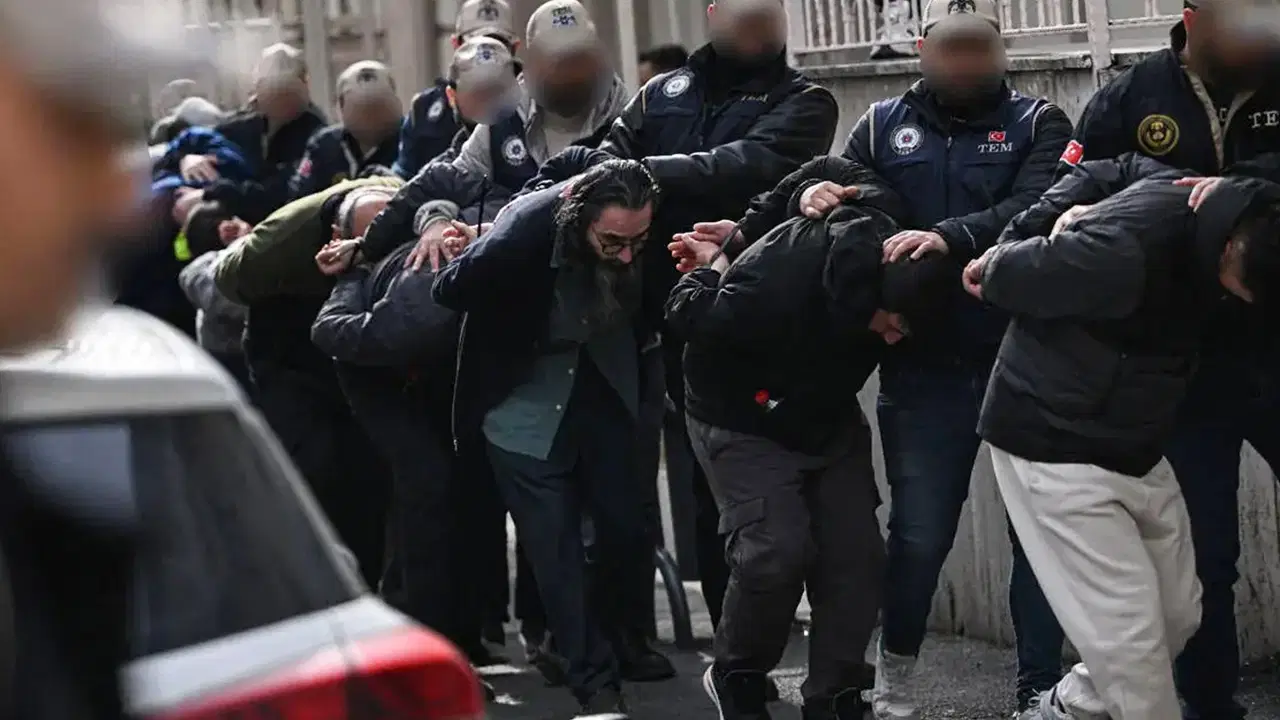 İsrail Başkonsolosluğu Önündeki Silahlı Saldırıyla İlgili Üç Şüpheli Adliyeye Sevk Edildi