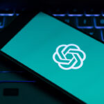openaiin-yapay-zeka-ajani-yuklu-kendi-telefonunun-detaylari-netlesiyor-fXlYOD9E
