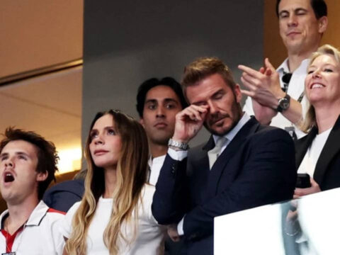 Tribunde gozyaslari david beckhamin dunya kupasi hayali boyle yikildi 2cA61Nsr